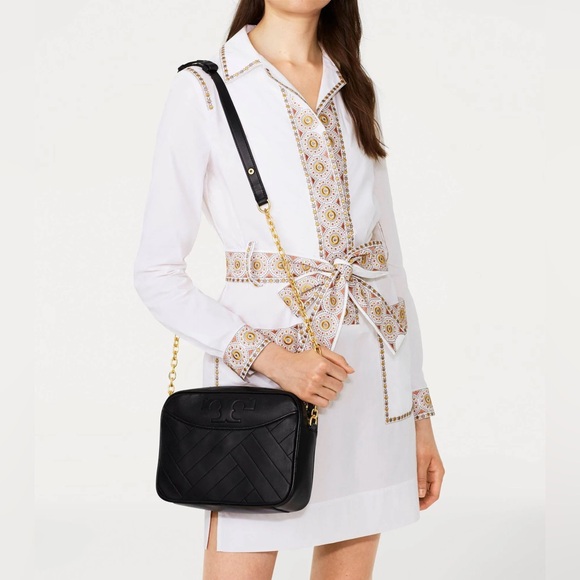 Tory Burch Black Crossbody Bag with Gold Chain - Picture 2 of 4